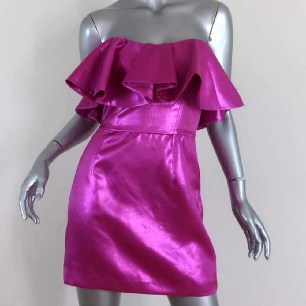 Zara Mini Ruffle Dress. Hot pink. Size medium.